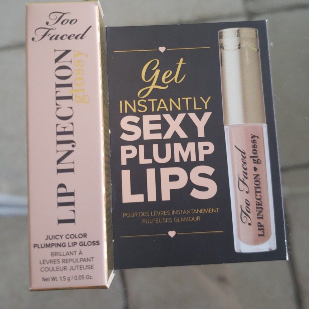 Too Faced Lip Injection glossy ,shade Milkshake